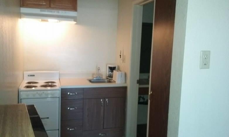 Brunner'S Inn And Suites 埃尔森特罗 外观 照片